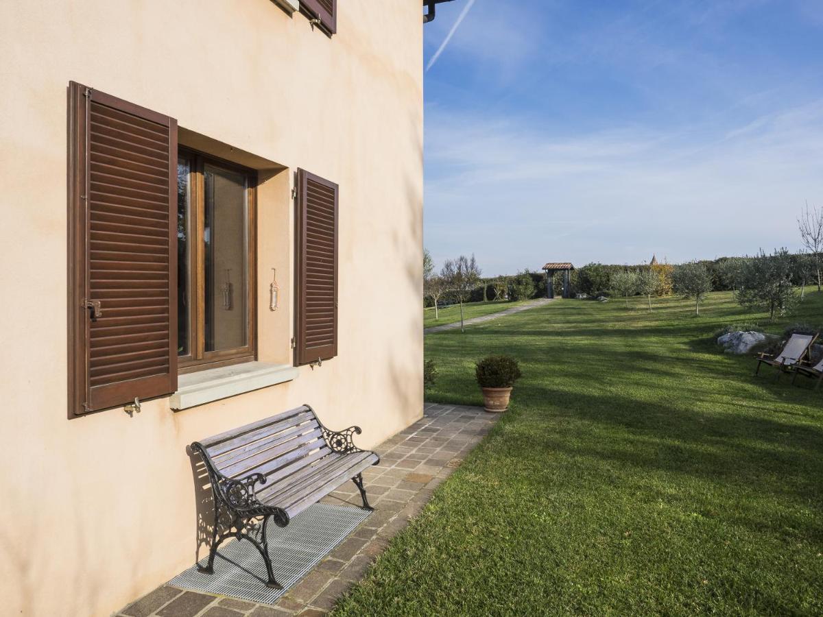 Locanda Castel De Britti Guest House Сан Ладзаро ди Савена Екстериор снимка