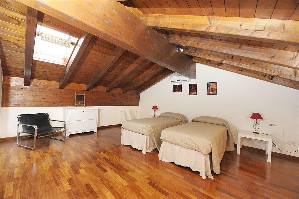 Locanda Castel De Britti Guest House Сан Ладзаро ди Савена Екстериор снимка